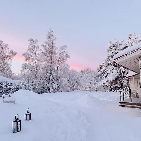 Cozy With Sauna, 8 Min To Arctic Circle شقة