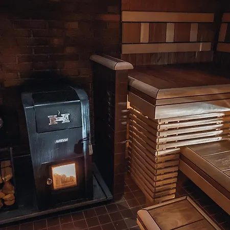 Cozy With Sauna, 8 Min To Arctic Circle شقة
