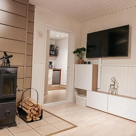 Cozy With Sauna, 8 Min To Arctic Circle *